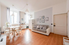 MAZZINI 12 Very central apartment with private garage, air conditioning, WiFi, just 50 meters from the beach